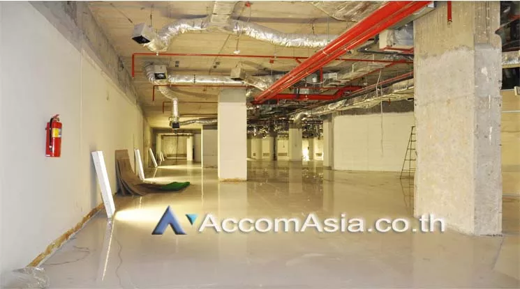 8  Office Space For Rent in Ratchadapisek ,Bangkok MRT Phetchaburi at Italthai tower AA11976